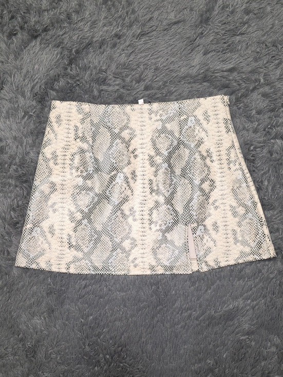 Olivaceous Dresses & Skirts - Olivaceous- Snake-Print Mini Skirt. Size L. NWT!